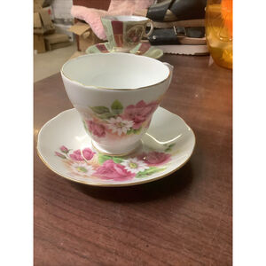 DUCHESS "STELLA" Bone China Cup & Saucer: Gold Trim, Red Roses, 6oz, England